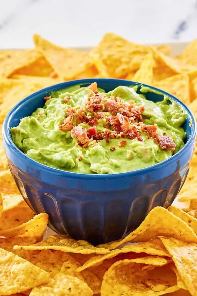 Creamy Avocado Bacon Dip