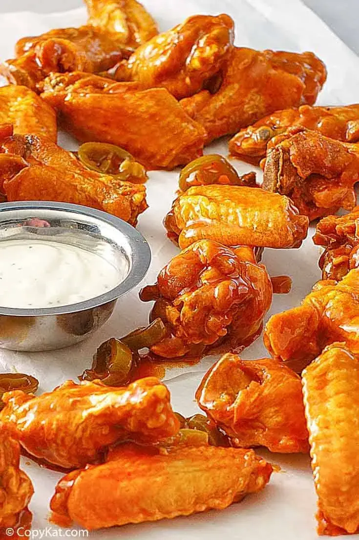 Pluckers Wing Bar Hot Wings (Copycat)