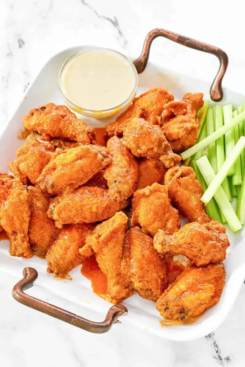Wings and Things Garlic Buffalo Wings (Copycat)